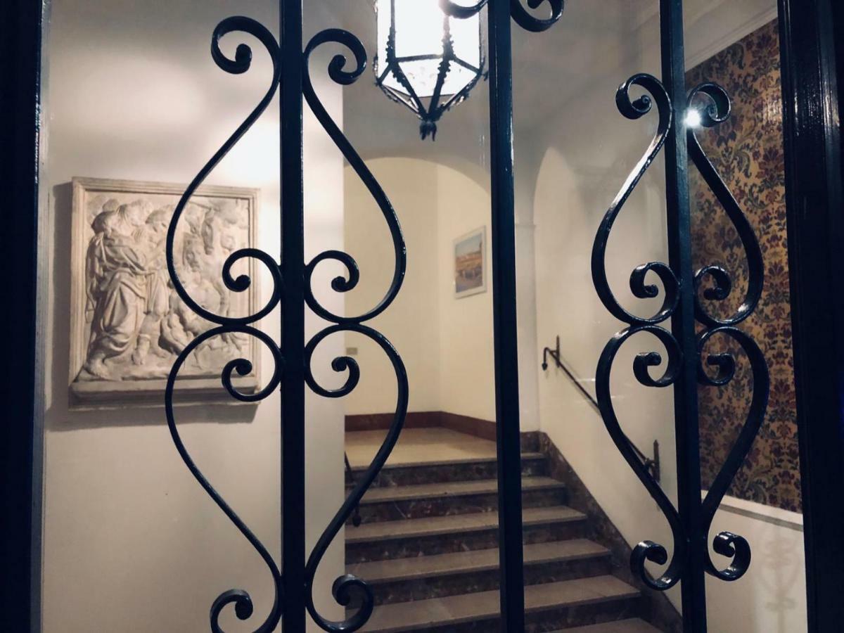 Florence Liberta Apartment With Balcony Εξωτερικό φωτογραφία