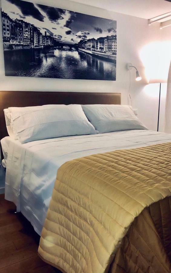 Florence Liberta Apartment With Balcony Εξωτερικό φωτογραφία